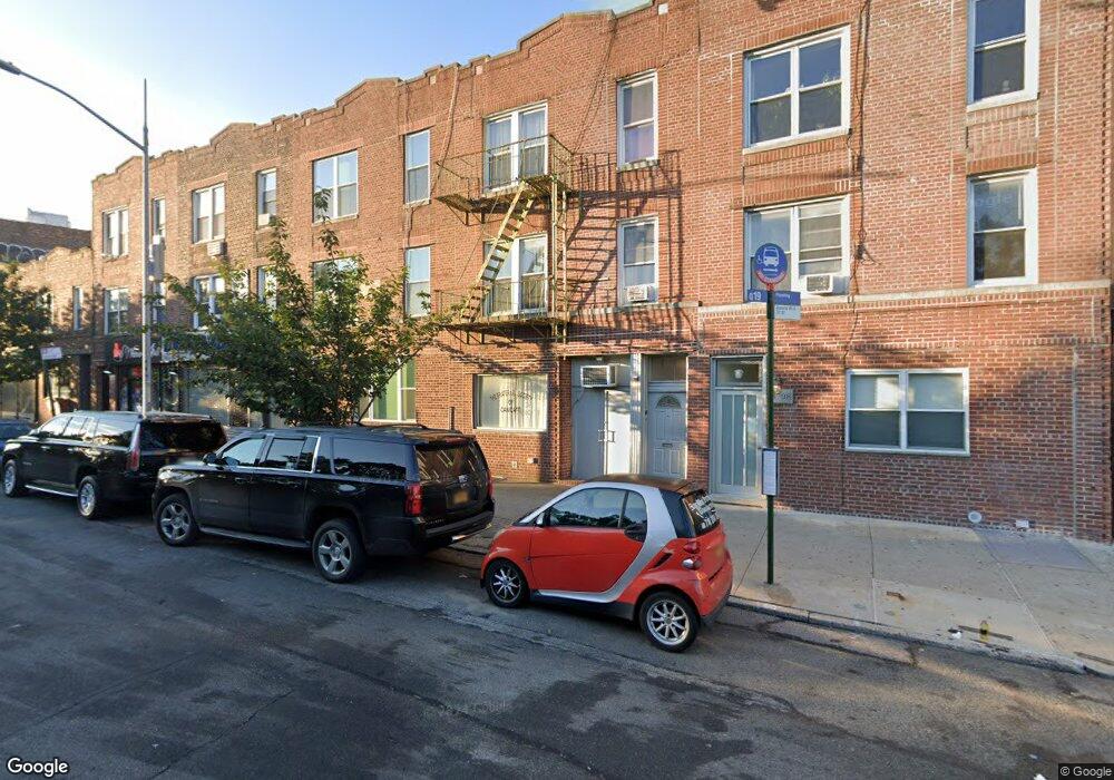 3712 Astoria Blvd unit 1, Astoria, NY 11103 - photo 1