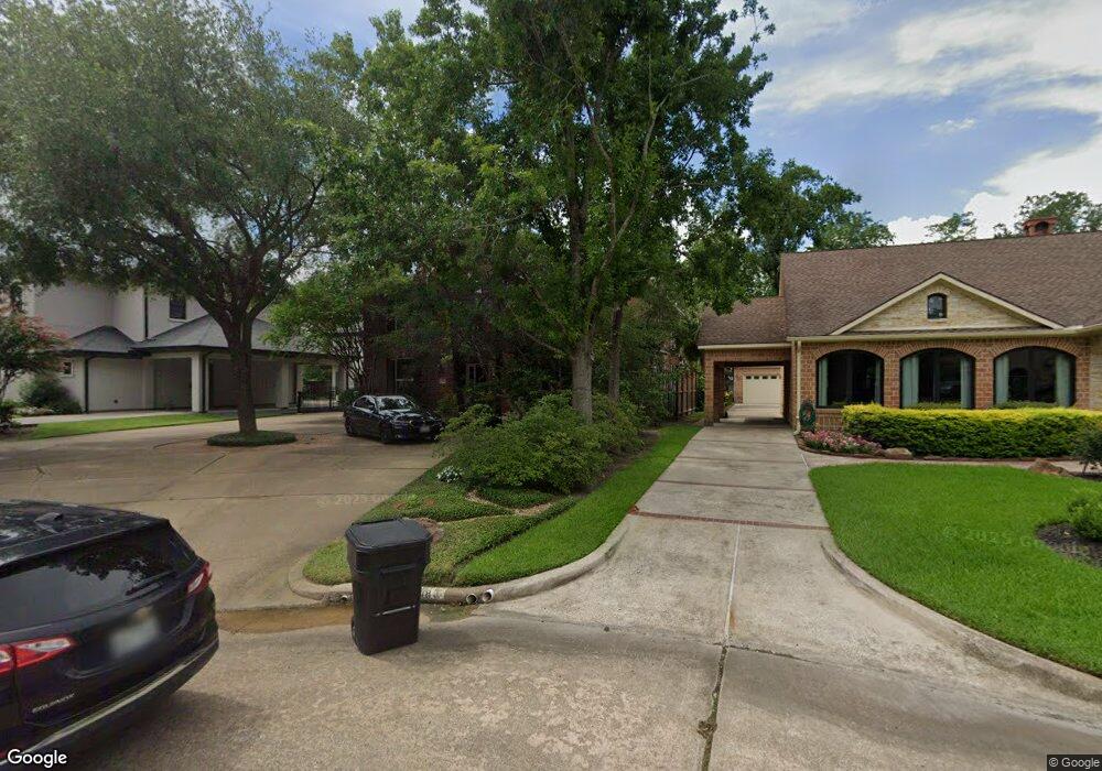 2018 Candlelight Place Dr, Houston, TX 77018 - photo 1