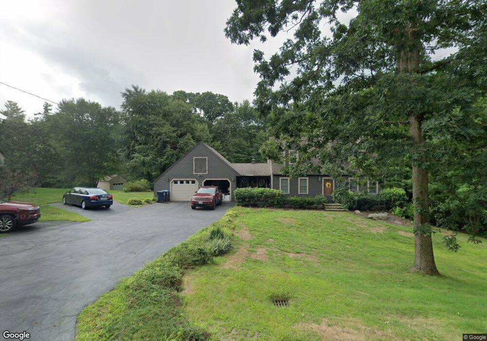 11 Benjamin Rd, Stratham, NH 03885 - photo 1