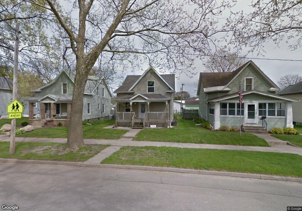 713 7th St SW, Cedar Rapids, IA 52404 - photo 1