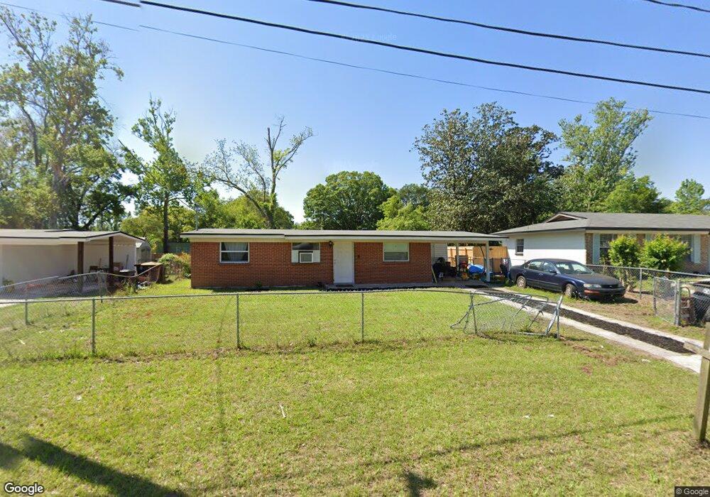 7458 Ridgeway Rd N, Jacksonville, FL 32244 - photo 1