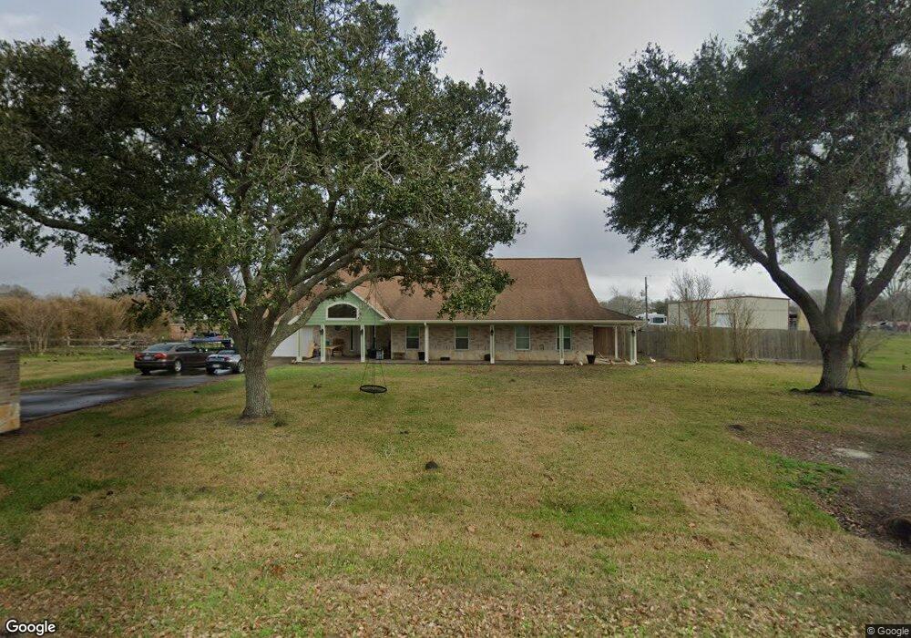 5201 E Zephyr Dr, Alvin, TX 77511 - photo 1