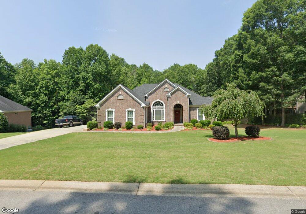 582 Southampton Cir, Hoschton, GA 30548 - photo 1