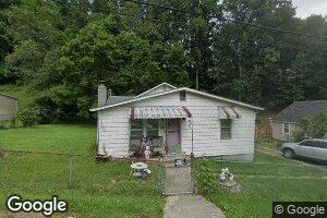 208 Park St, Sophia, WV 25921