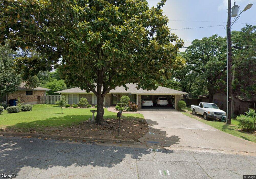 1226 S Lang Ave, Denison, TX 75020 - photo 1