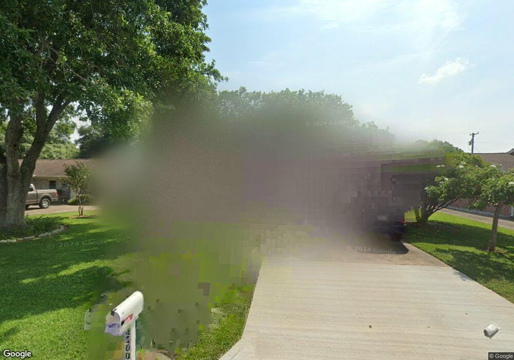 3500 Oxford Rd, Alvin, TX 77511 - photo 1