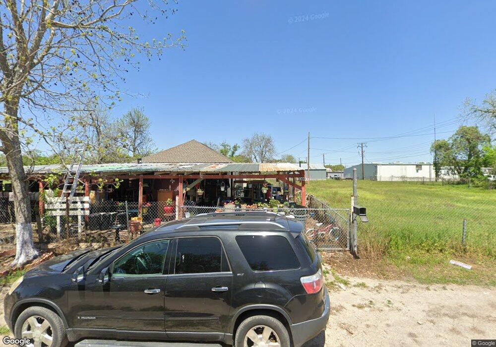 1605 Matthews St, Bay City, TX 77414 - photo 1