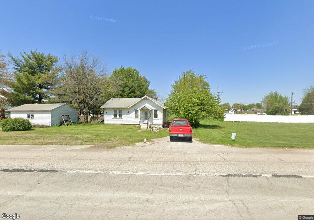 1230 Keokuk St, Lincoln, IL 62656 - photo 1
