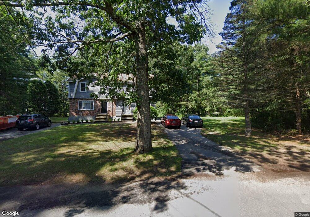 27 Parker Cir, Salem, NH 03079 - photo 1