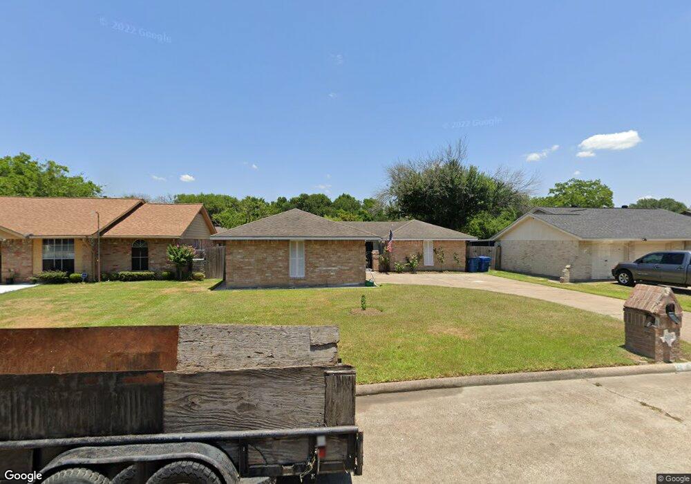 2118 Beaver Bend Rd, Houston, TX 77088 - photo 1