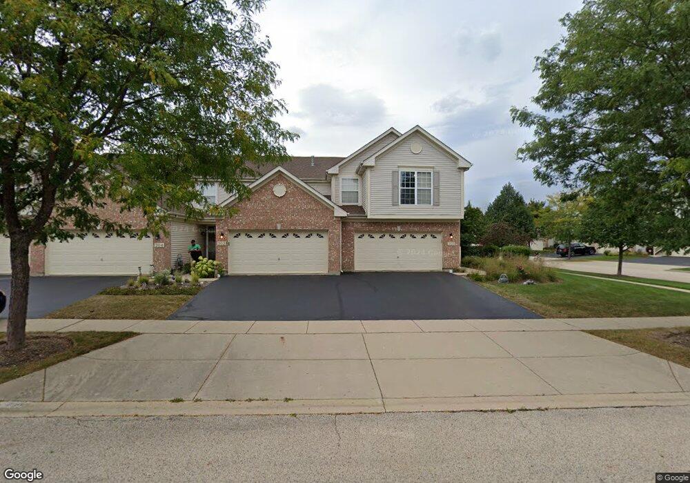 300 Emerald Ln unit 300, Algonquin, IL 60102 - photo 1