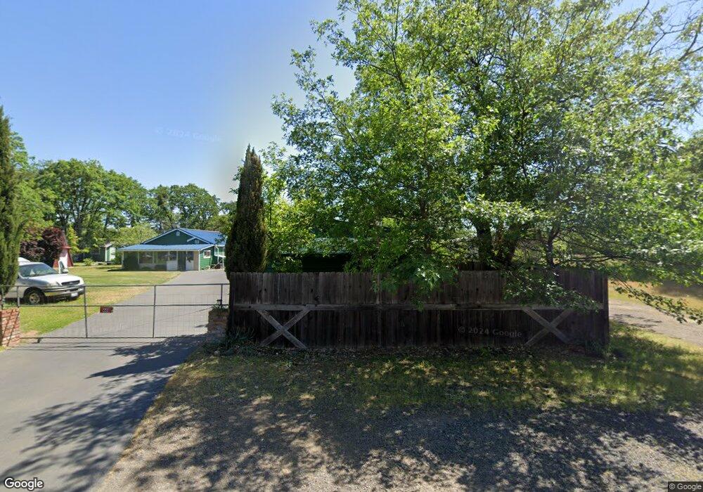 441 W Gregory Rd, Central Point, OR 97502 - photo 1