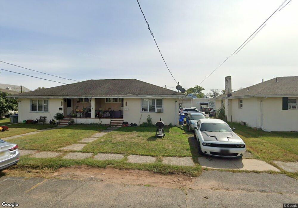 102 E Fulton St, Middlesex, NJ 08846 - photo 1