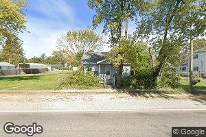 205 W Knauer St, Ava, IL 62907