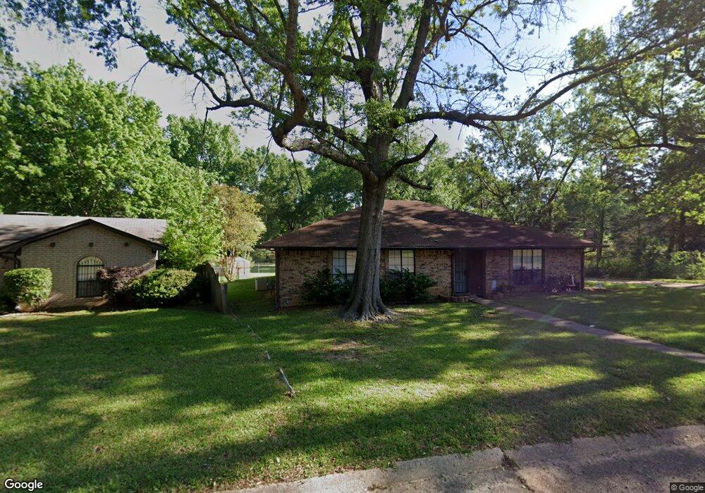 705 Elaine Dr, Wake Village, TX 75501 - photo 1