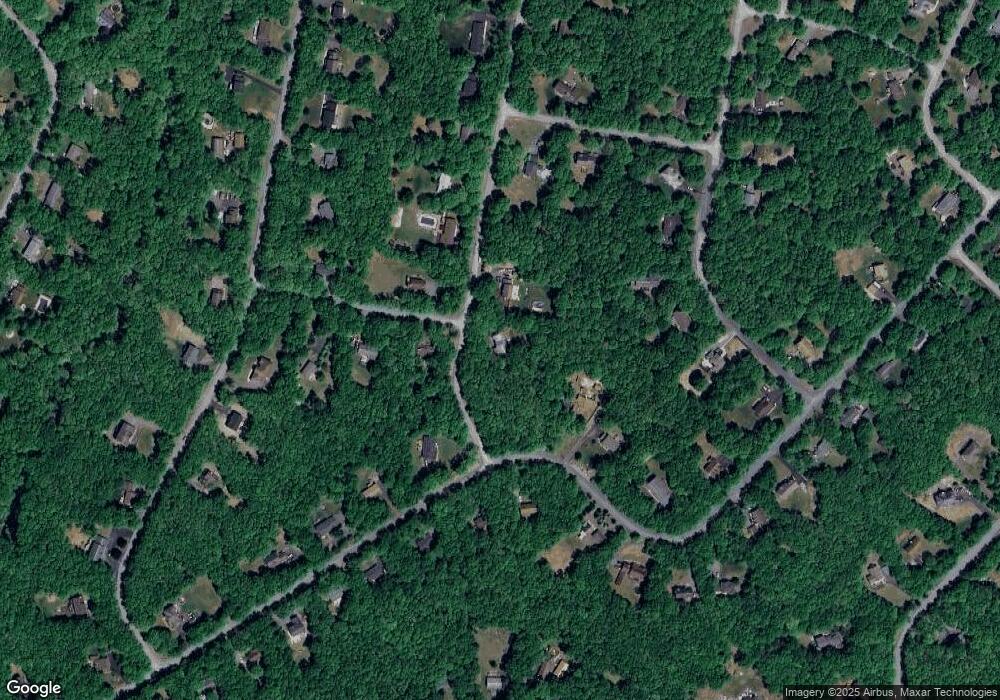 124 Apache Dr, Effort, PA 18330 - photo 1