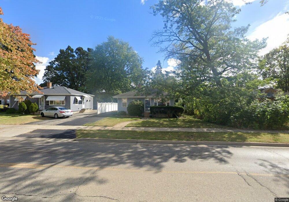 427 N Lewis Ave, Waukegan, IL 60085 - photo 1