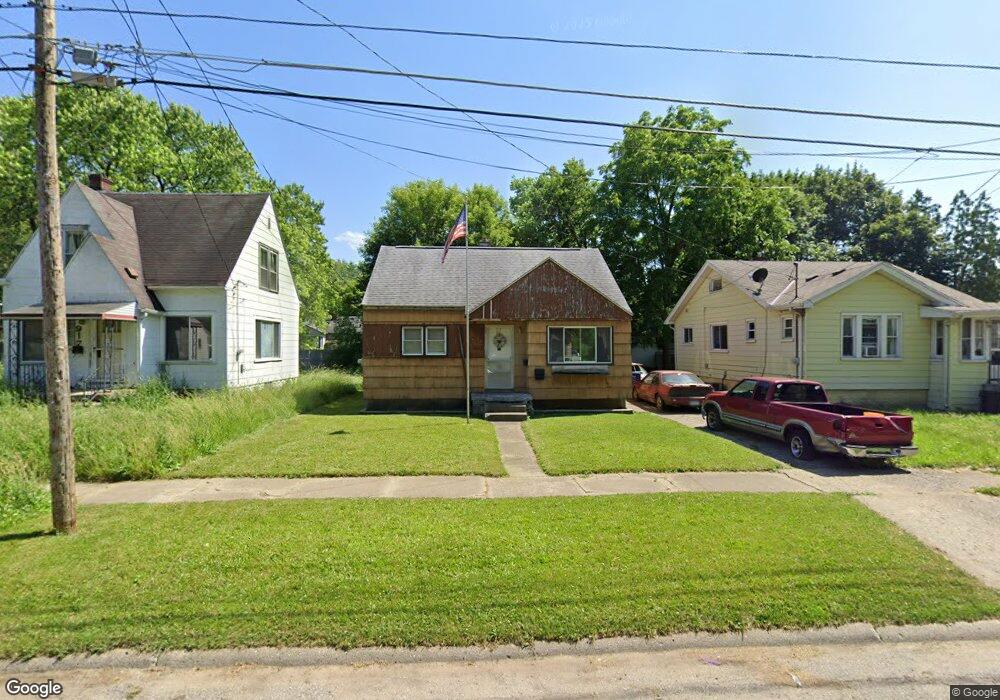 921 Barrie Ave, Flint, MI 48507 - photo 1