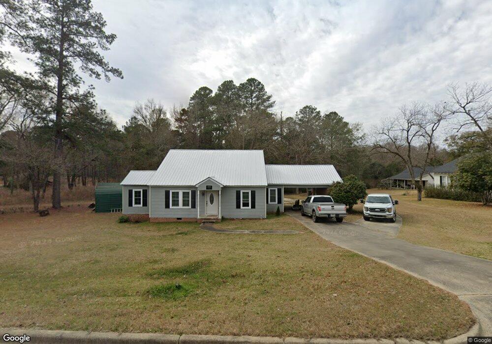 811 W Main St, Uvalda, GA 30473 - photo 1