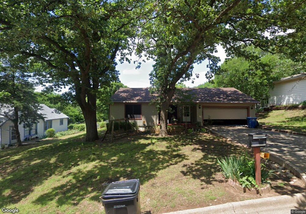 1627 W Woodard St, Denison, TX 75020 - photo 1