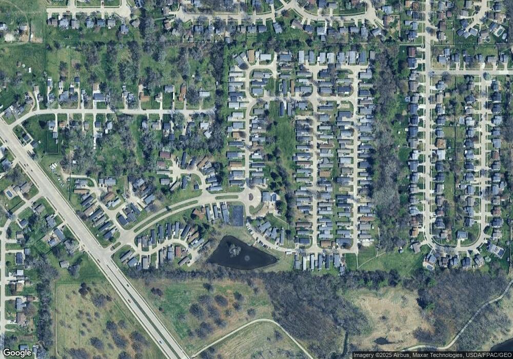 4161 Windsor Place, Des Moines, IA 50320 - photo 1