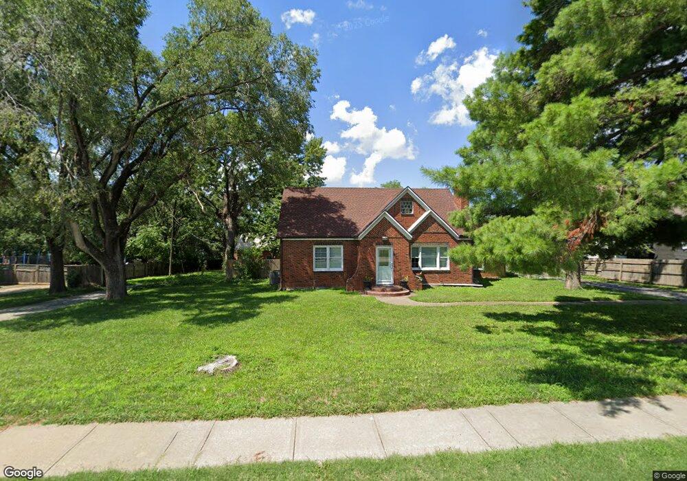 10816 W 67th St, Shawnee, KS 66203 - photo 1