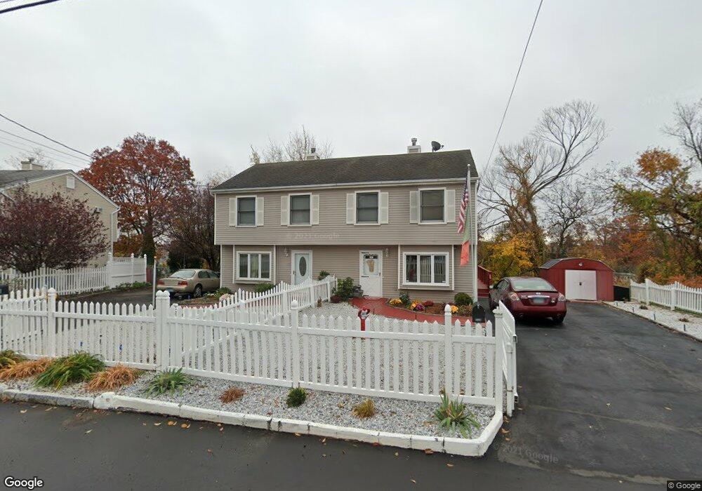 203 High Ridge Dr, Bridgeport, CT 06606 - photo 1