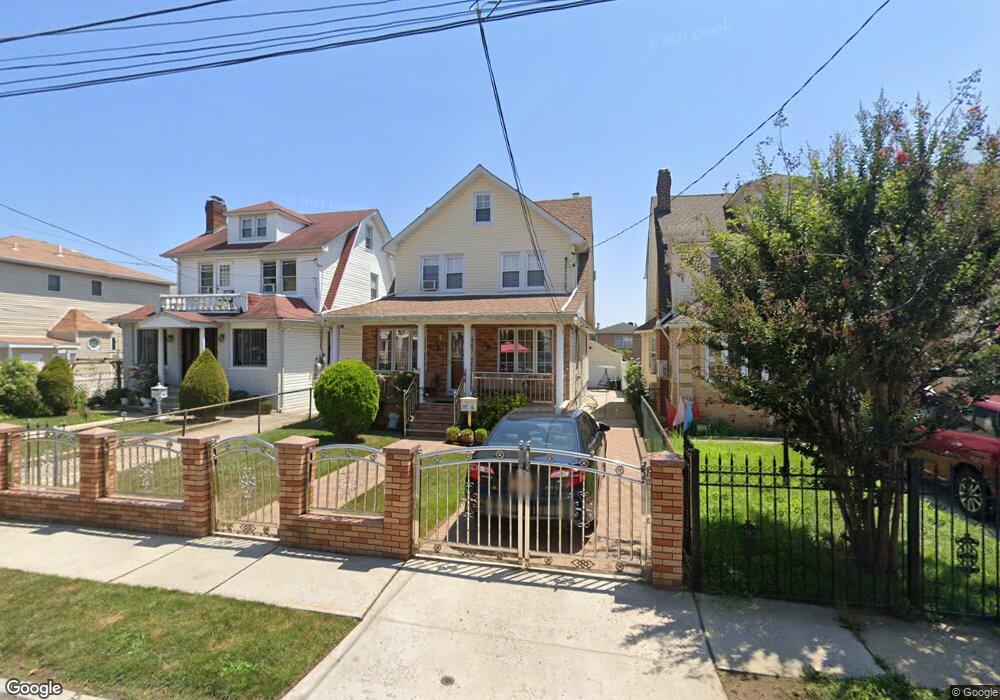 19716 89th Rd, Hollis, NY 11423 - photo 1