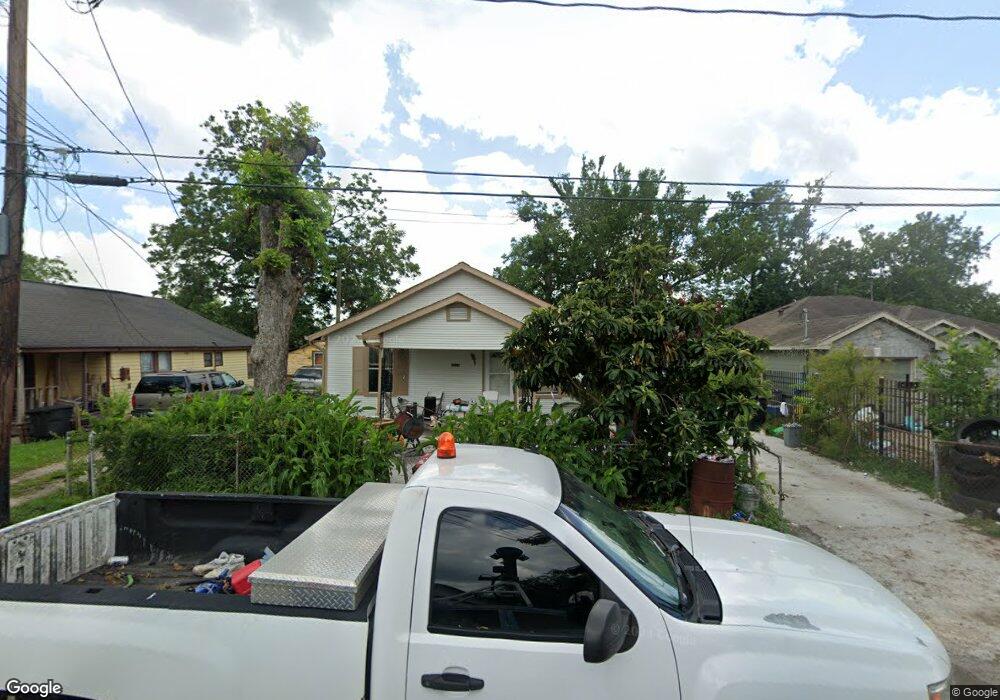 4044 Lucille St, Houston, TX 77026 - photo 1