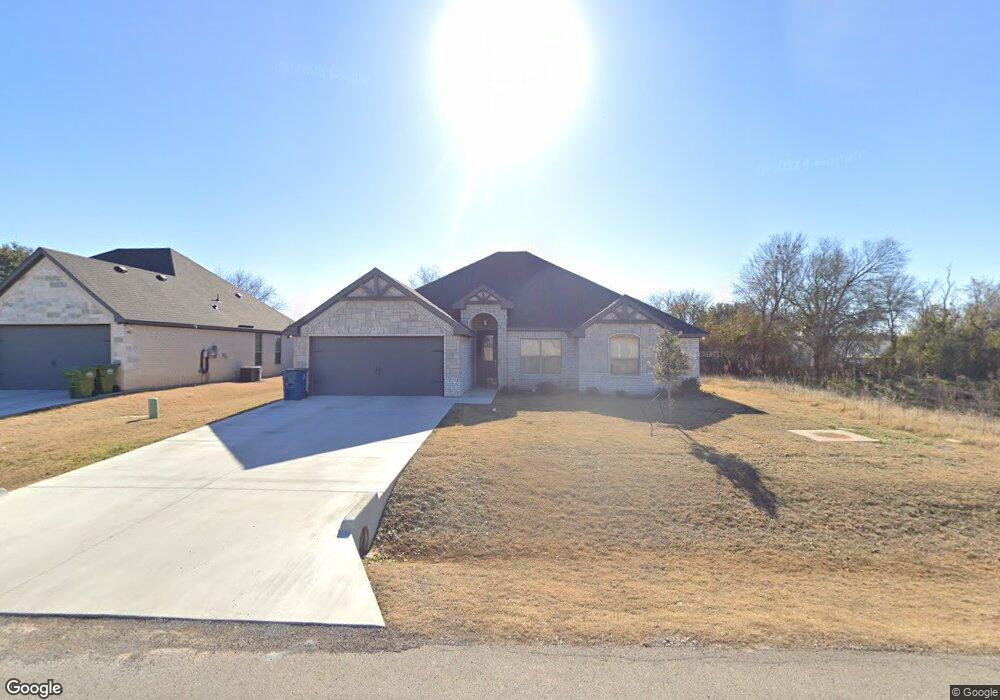 608 Sovereign Dr, Granbury, TX 76049 - photo 1