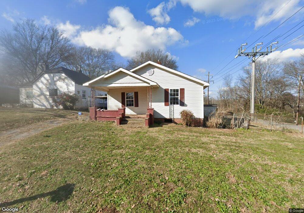 1125 E Limestone St, Florence, AL 35630 - photo 1