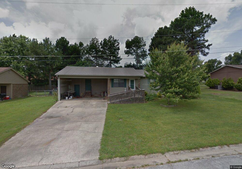 606 Gwyn Dr, Paragould, AR 72450 - photo 1