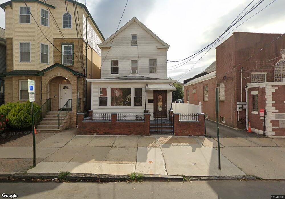 848 E Jersey St, Elizabeth, NJ 07201 - photo 1