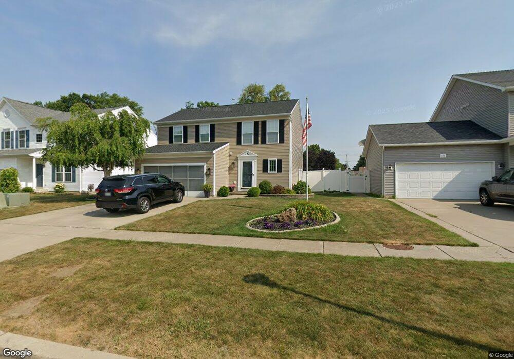 782 Daigler Dr, North Tonawanda, NY 14120 - photo 1