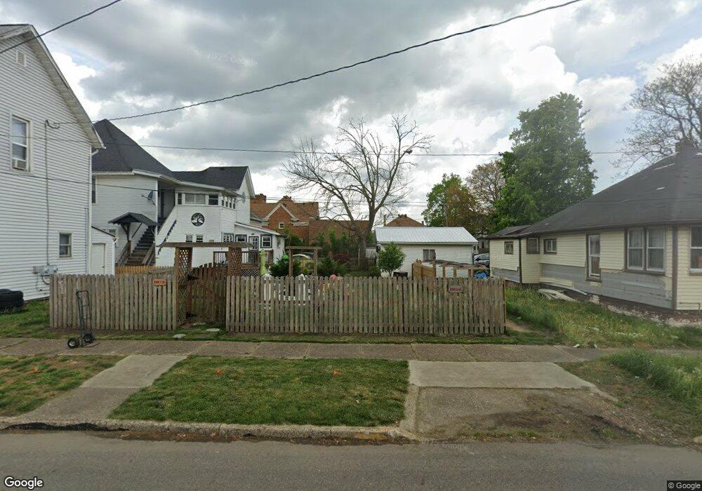 710 Elm St, Coshocton, OH 43812 - photo 1