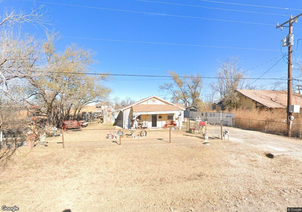 1005 E 34th St, Plainview, TX 79072 - photo 1