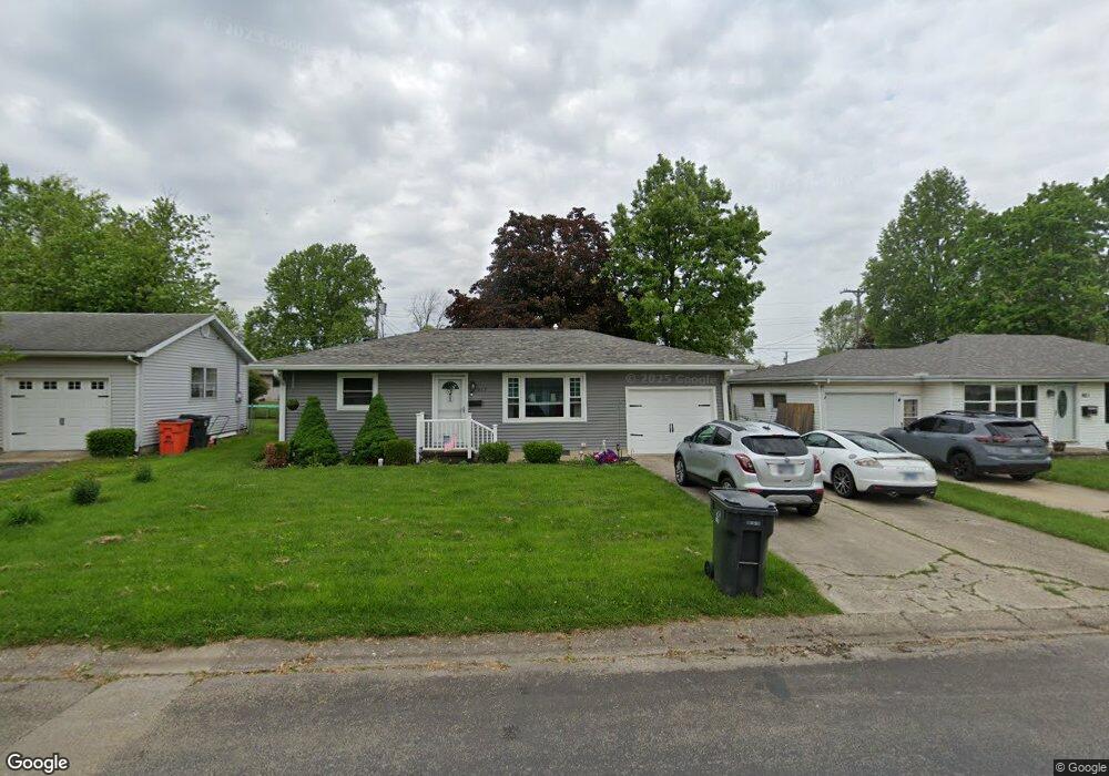917 N 29th St, Mattoon, IL 61938 - photo 1