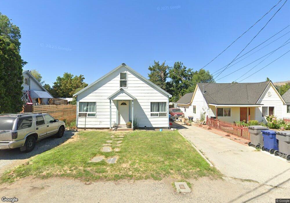 153 14th St NE, East Wenatchee, WA 98802 - photo 1