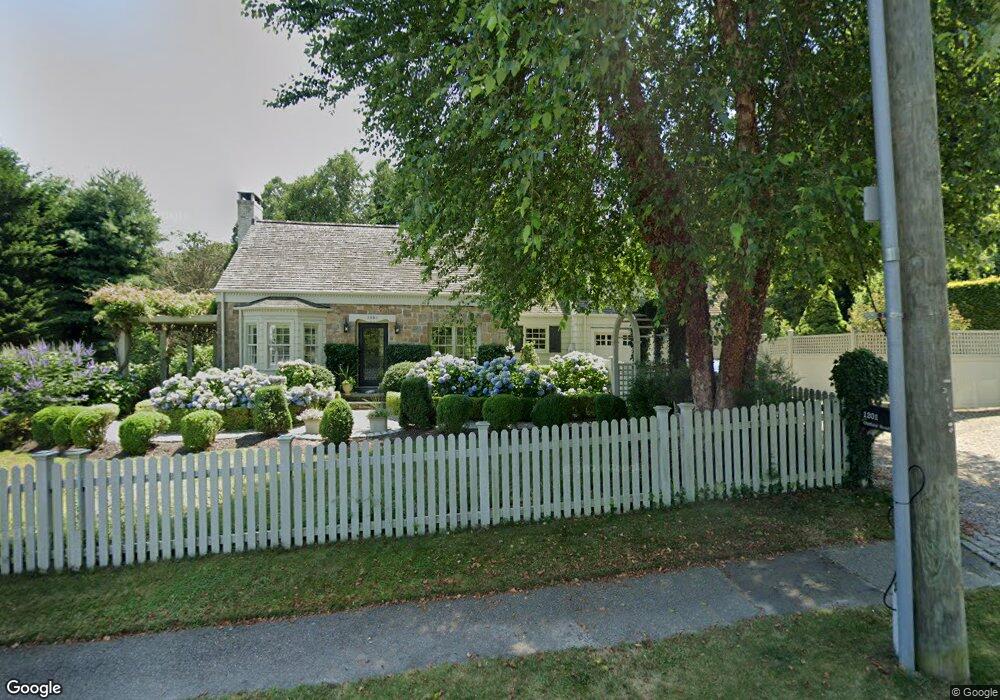 1201 Oldfield Rd, Fairfield, CT 06824 - photo 1