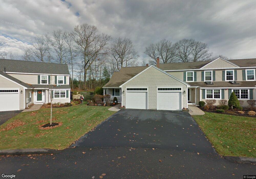 10 Brookfield Ct, Gorham, ME 04038 - photo 1