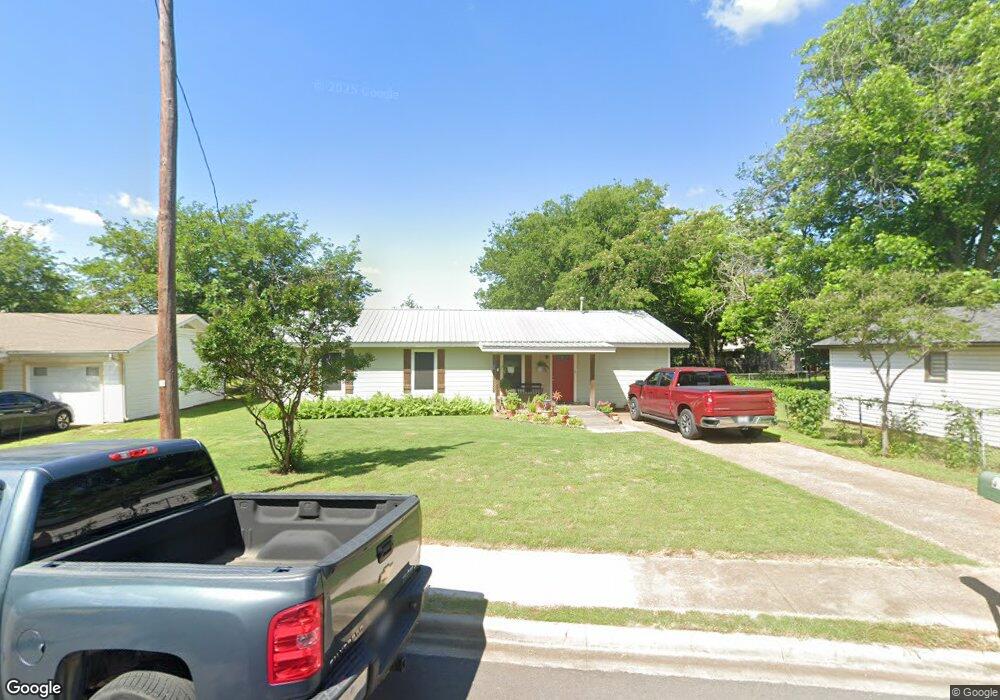 315 Gatrix Ave, Cleburne, TX 76033 - photo 1