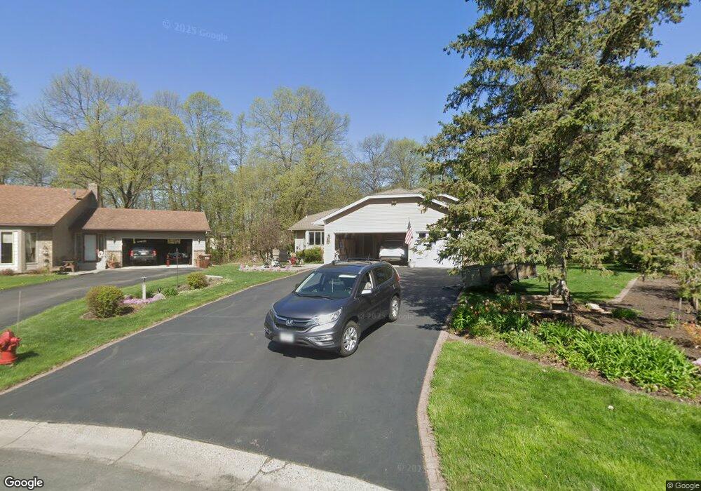 5820 Amy Ln, Maple Plain, MN 55359 - photo 1