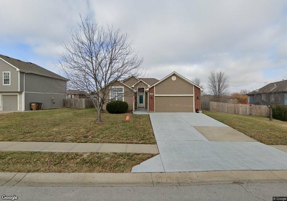 1704 Rolling Rock Rd, Raymore, MO 64083 - photo 1