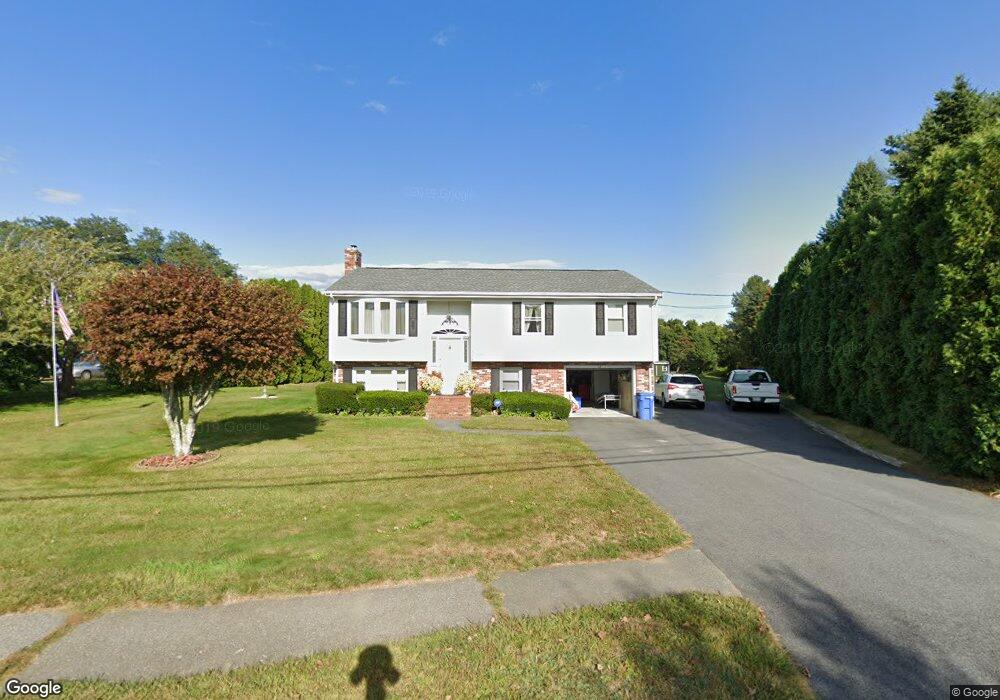 128 3rd Beach Rd, Middletown, RI 02842 - photo 1