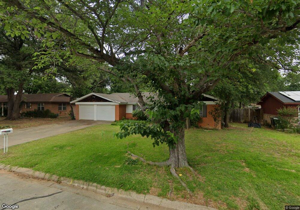 400 Ridgecrest Dr, Hurst, TX 76053 - photo 1