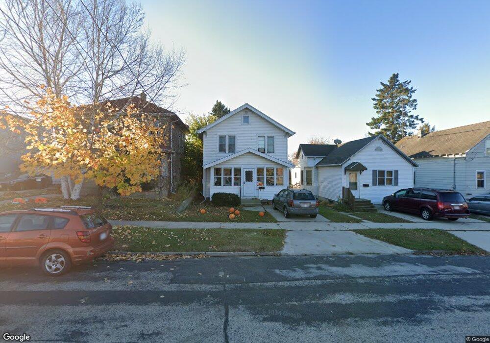 909 State St, Manitowoc, WI 54220 - photo 1