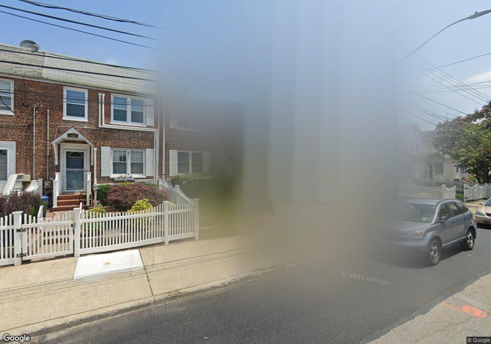 8437 259th St, Floral Park, NY 11001 - photo 1