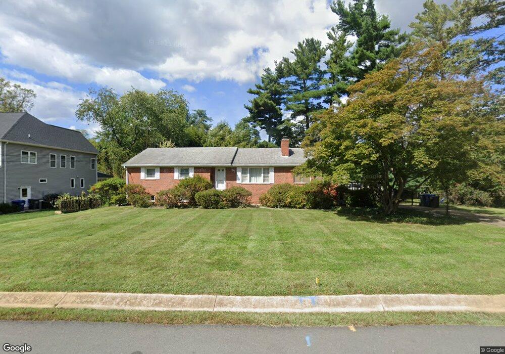 6720 Montour Dr, Falls Church, VA 22043 - photo 1