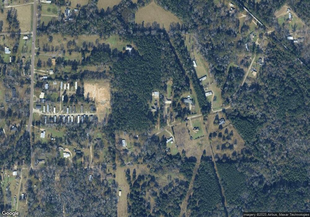 562 Holmes Rd, Lufkin, TX 75904 - photo 1