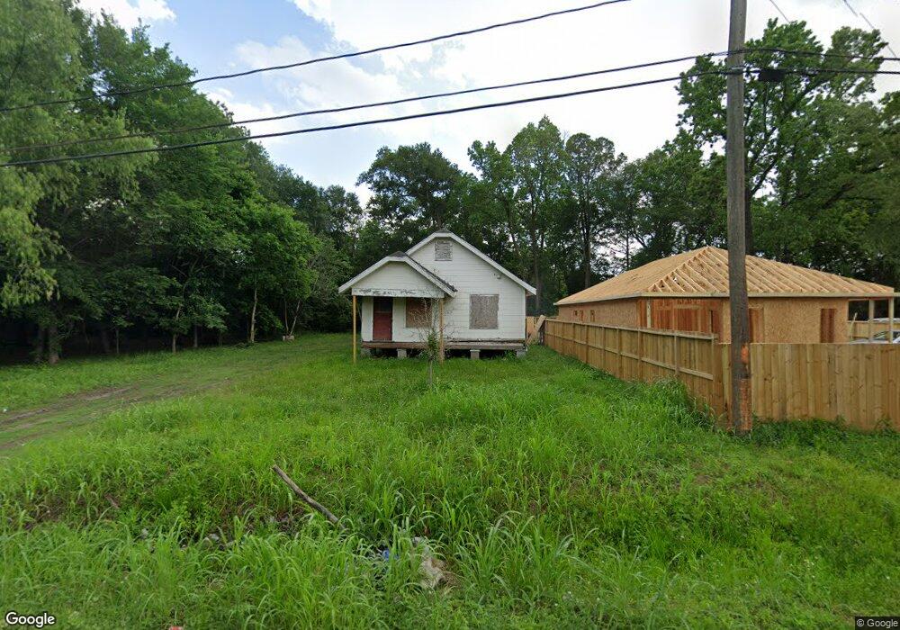 8906 Sherbourne St, Houston, TX 77016 - photo 1